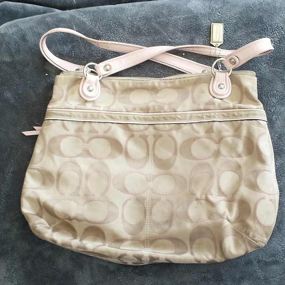 Coach purse - Picture 2 of 3
